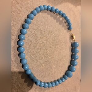 14kGF ankle bracelet made of pressed turquoise reconstructed turquoise.